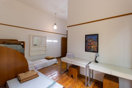 Casa para alugar com 700m², 3 quartos e 10 vagas Casa para alugar com 700m², 3 quartos e 10 vagasSuíte 2