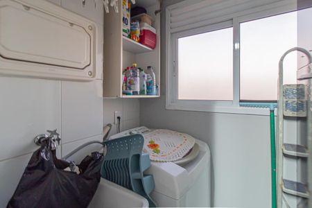 Apartamento à venda com 58m², 2 quartos e 1 vaga Apartamento à venda com 58m², 2 quartos e 1 vagaÁrea de Serviço