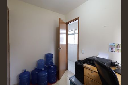 Apartamento à venda com 76m², 2 quartos e 1 vagaEscritório