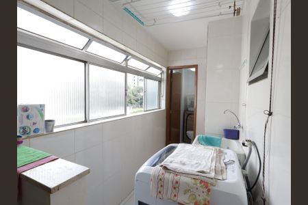 Apartamento à venda com 76m², 2 quartos e 1 vagaÁrea de Serviço