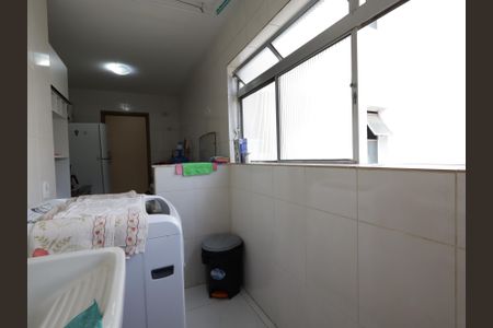 Apartamento à venda com 76m², 2 quartos e 1 vagaÁrea de Serviço