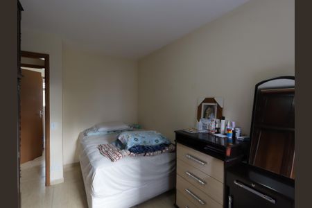 Apartamento à venda com 76m², 2 quartos e 1 vagaQuarto 2