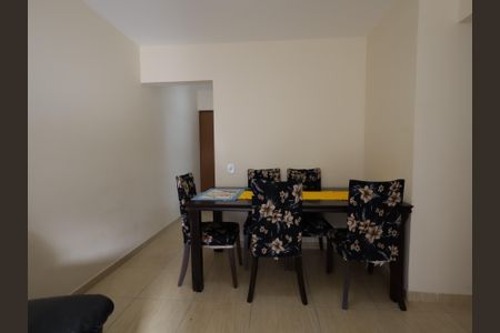 Apartamento à venda com 76m², 2 quartos e 1 vagaSala