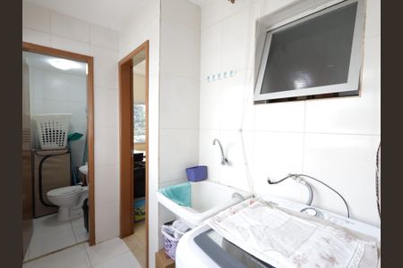 Apartamento à venda com 76m², 2 quartos e 1 vagaÁrea de Serviço