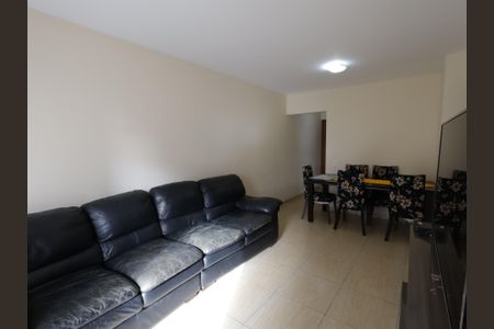 Apartamento à venda com 76m², 2 quartos e 1 vagaSala