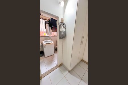 Casa à venda com 339m², 4 quartos e 4 vagas Casa à venda com 339m², 4 quartos e 4 vagasÁrea de Serviço