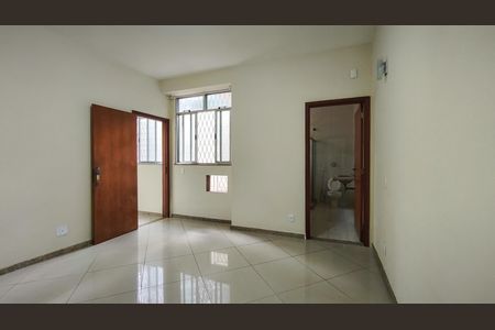 Casa à venda com 400m², 6 quartos e 2 vagasSuíte 1