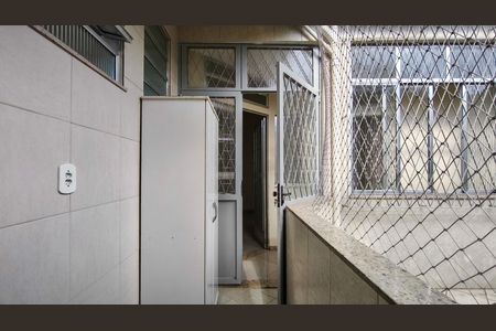 Casa à venda com 400m², 6 quartos e 2 vagasÁrea de Serviço 2