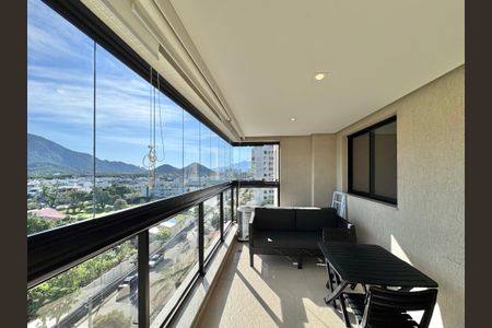 Apartamento à venda com 91m², 3 quartos e 2 vagasVaranda