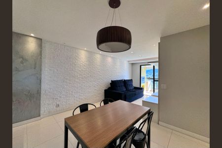 Apartamento à venda com 91m², 3 quartos e 2 vagasSala