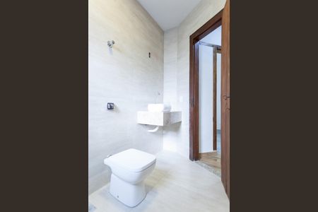 Casa de condomínio à venda com 124m², 2 quartos e 1 vaga Casa de condomínio à venda com 124m², 2 quartos e 1 vagaBanheiro