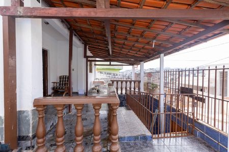 Casa à venda com 278m², 4 quartos e 1 vaga Casa à venda com 278m², 4 quartos e 1 vagaVaranda Quintal