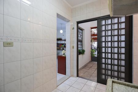 Casa à venda com 300m², 4 quartos e 10 vagasEdícula - Cozinha