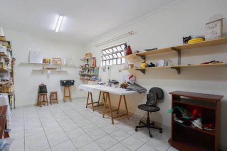 Casa à venda com 300m², 4 quartos e 10 vagasEdícula - Sala