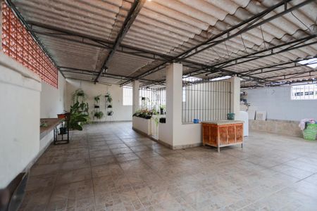 Casa à venda com 300m², 4 quartos e 10 vagasÁrea de lazer e terraço