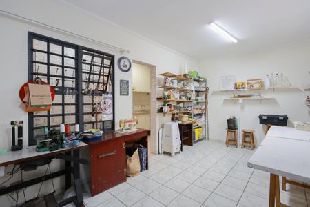 Casa à venda com 300m², 4 quartos e 10 vagasEdícula - Sala