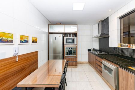 Apartamento à venda com 124m², 3 quartos e 3 vagasCozinha