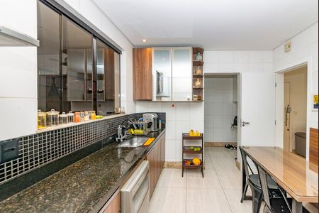 Apartamento à venda com 124m², 3 quartos e 3 vagasCozinha