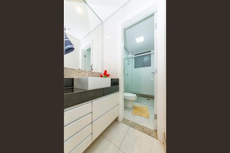 Apartamento à venda com 124m², 3 quartos e 3 vagasBanheiro Social