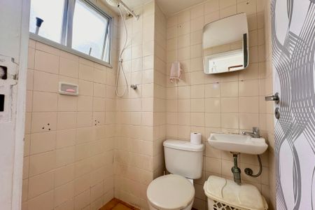 Apartamento à venda com 57m², 1 quarto e 1 vaga Apartamento à venda com 57m², 1 quarto e 1 vagaBanheiro de serviço