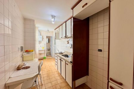 Apartamento à venda com 57m², 1 quarto e 1 vaga Apartamento à venda com 57m², 1 quarto e 1 vagaCozinha e Área de Serviço