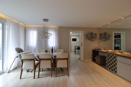 Apartamento à venda com 118m², 3 quartos e 2 vagasSala