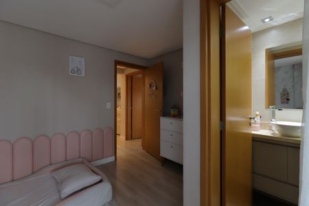 Apartamento à venda com 118m², 3 quartos e 2 vagasSuíte 1