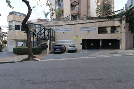 Apartamento à venda com 118m², 3 quartos e 2 vagasFachada