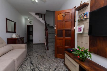 Casa à venda com 155m², 3 quartos e 7 vagasSala