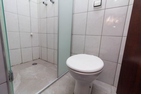 Casa à venda com 155m², 3 quartos e 7 vagasBanheiro 2