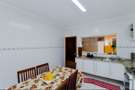 Casa à venda com 134m², 3 quartos e 1 vaga Casa à venda com 134m², 3 quartos e 1 vagaCozinha