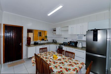 Casa à venda com 134m², 3 quartos e 1 vaga Casa à venda com 134m², 3 quartos e 1 vagaCozinha