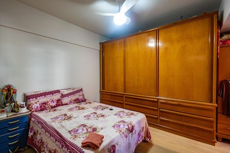 Apartamento à venda com 90m², 2 quartos e 1 vagaQuarto 2