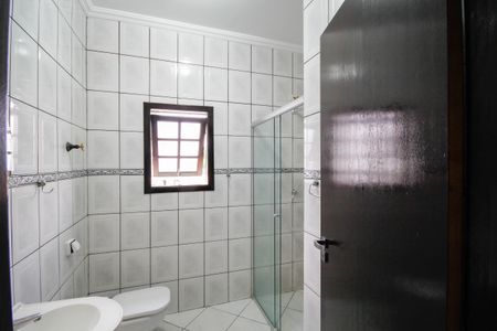 Casa para alugar com 300m², 3 quartos e 2 vagasBanheiro