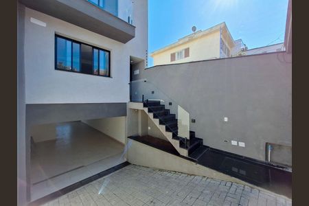 Casa à venda com 212m², 3 quartos e 4 vagasEntrada