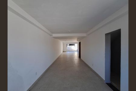 Casa à venda com 212m², 3 quartos e 4 vagasGaragem