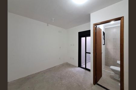 Casa à venda com 212m², 3 quartos e 4 vagasSuíte 2