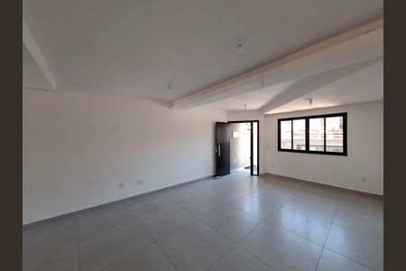 Casa à venda com 212m², 3 quartos e 4 vagasSala