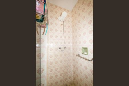 Casa à venda com 376m², 4 quartos e 6 vagas Casa à venda com 376m², 4 quartos e 6 vagasBanheiro da Suíte