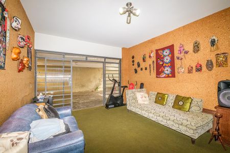 Casa à venda com 376m², 4 quartos e 6 vagas Casa à venda com 376m², 4 quartos e 6 vagasEdícula