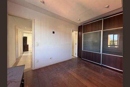 Apartamento à venda com 129m², 3 quartos e 2 vagasSuíte