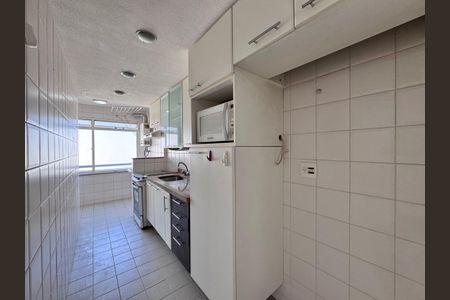 Apartamento à venda com 129m², 3 quartos e 2 vagasCozinha e Área de Serviço