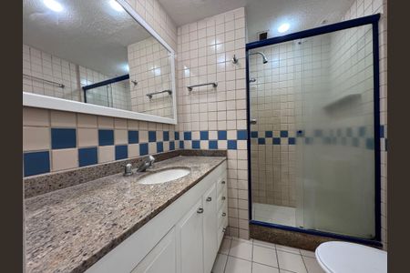 Apartamento à venda com 129m², 3 quartos e 2 vagasSuíte - Banheiro