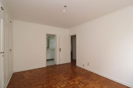 Apartamento à venda com 160m², 3 quartos e 2 vagas Apartamento à venda com 160m², 3 quartos e 2 vagasSuíte