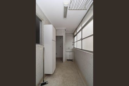 Apartamento à venda com 160m², 3 quartos e 2 vagas Apartamento à venda com 160m², 3 quartos e 2 vagasÁrea de Serviço