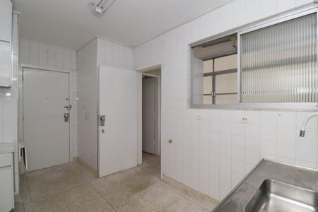 Apartamento à venda com 160m², 3 quartos e 2 vagas Apartamento à venda com 160m², 3 quartos e 2 vagasCozinha