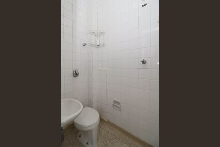 Apartamento à venda com 160m², 3 quartos e 2 vagas Apartamento à venda com 160m², 3 quartos e 2 vagasBanheiro de serviço