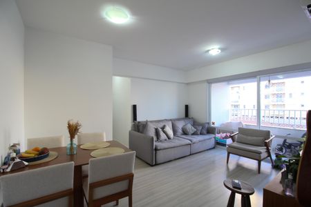 Apartamento à venda com 63m², 2 quartos e 1 vaga Apartamento à venda com 63m², 2 quartos e 1 vagaSala
