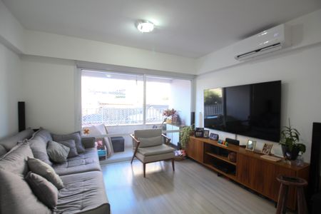 Apartamento à venda com 63m², 2 quartos e 1 vaga Apartamento à venda com 63m², 2 quartos e 1 vagaSala