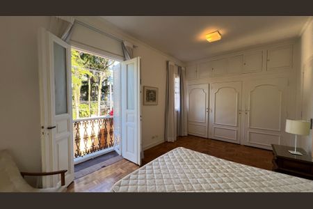 Casa à venda com 300m², 3 quartos e sem vaga Casa à venda com 300m², 3 quartos e sem vagaSuite 3